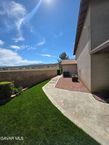 3321 Sungate Drive, Palmdale, CA 93551