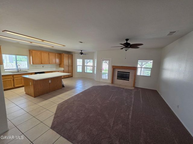 3321 Sungate Drive, Palmdale, CA 93551