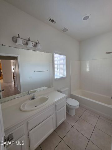 3321 Sungate Drive, Palmdale, CA 93551