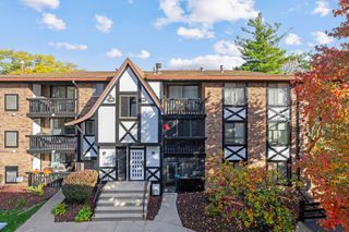 13615 Lavergne Avenue 110, Crestwood, IL 60418