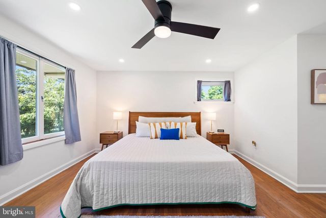 118 S SCHUYLKILL AVE, Eagleville, PA 19403