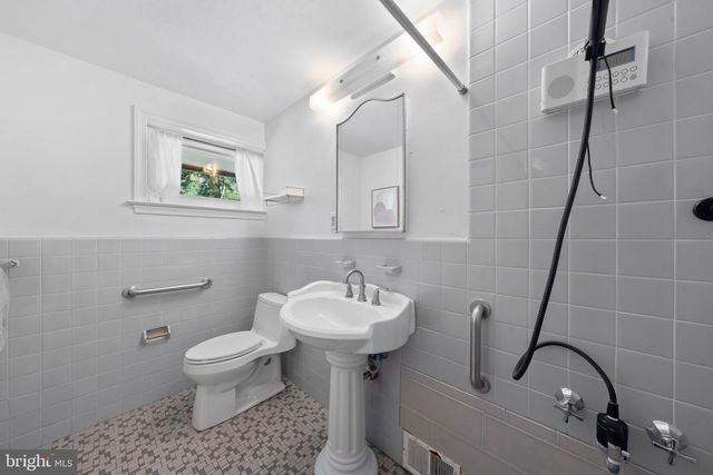 118 S SCHUYLKILL AVE, Eagleville, PA 19403