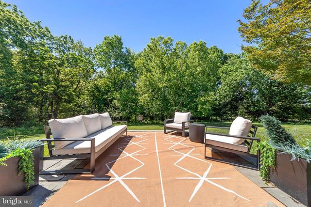 118 S SCHUYLKILL AVE, Eagleville, PA 19403