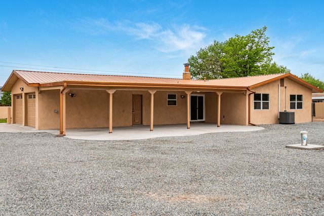 672 Coronado Road, Corrales, NM 87048