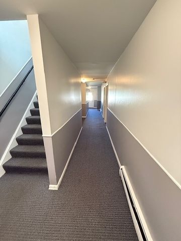 240 N Carter Street 102, Palatine, IL 60067