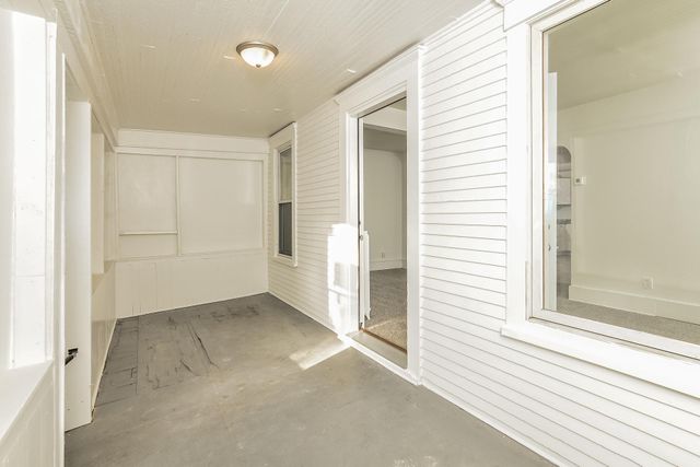 250 Irving Avenue N, Minneapolis, MN 55405