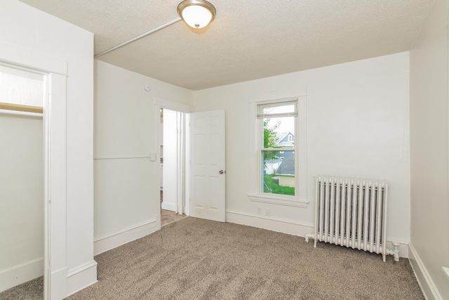 250 Irving Avenue N, Minneapolis, MN 55405