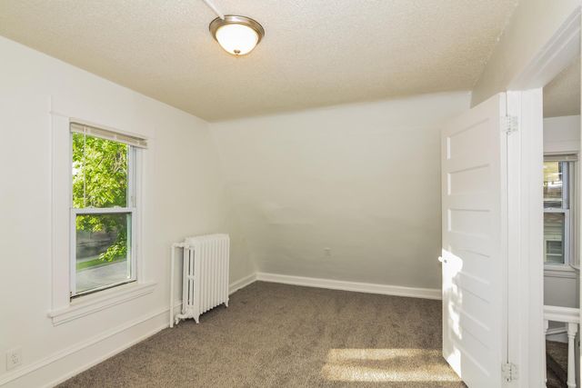 250 Irving Avenue N, Minneapolis, MN 55405