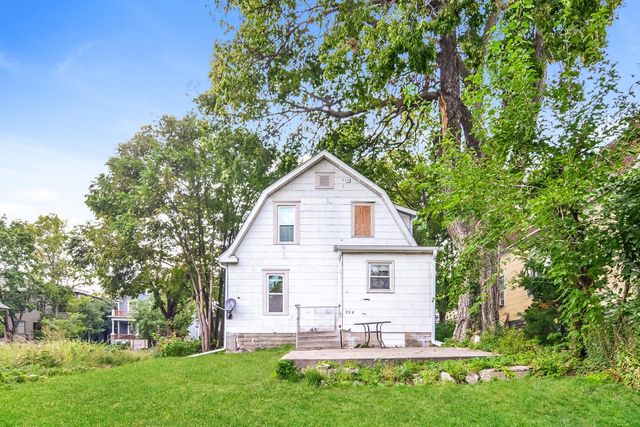 250 Irving Avenue N, Minneapolis, MN 55405