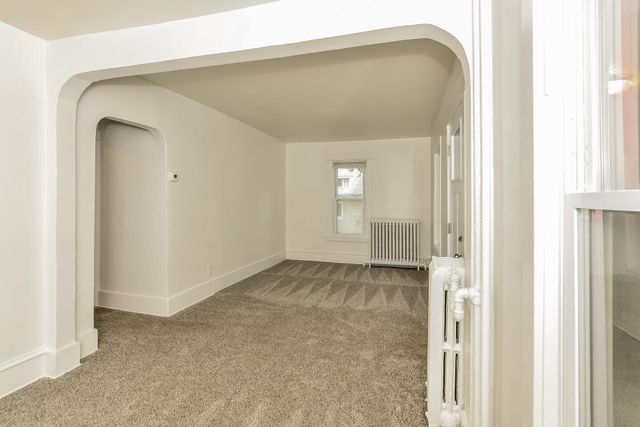 250 Irving Avenue N, Minneapolis, MN 55405