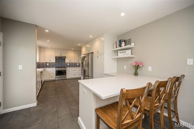 1566 Buckhurst Court, Ballwin, MO 63021