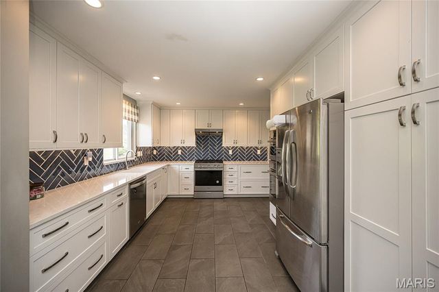 1566 Buckhurst Court, Ballwin, MO 63021