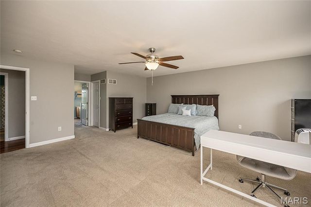 1566 Buckhurst Court, Ballwin, MO 63021