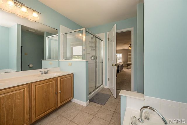 1566 Buckhurst Court, Ballwin, MO 63021