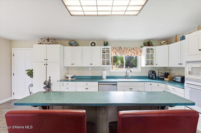 3061 E Lancaster RD, Hayden, ID 83835