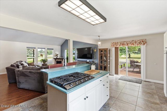 3061 E Lancaster RD, Hayden, ID 83835