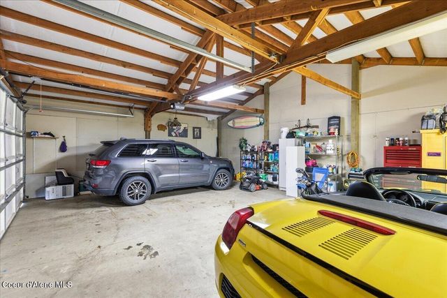 3061 E Lancaster RD, Hayden, ID 83835