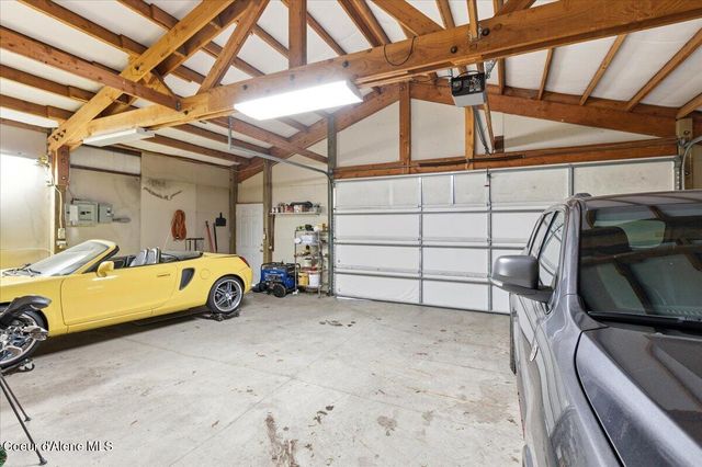 3061 E Lancaster RD, Hayden, ID 83835