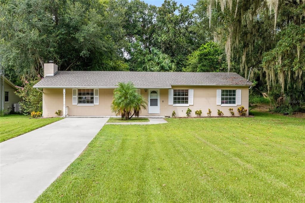 3909 PALM DRIVE, Leesburg, FL 34748