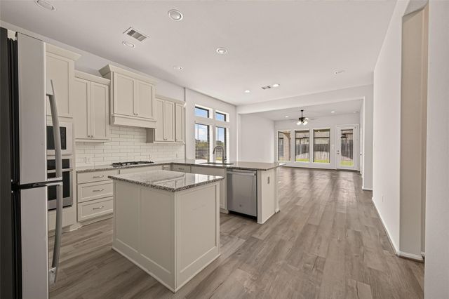 158 Amaranth Way, Richmond, TX 77406