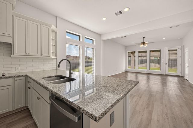 158 Amaranth Way, Richmond, TX 77406