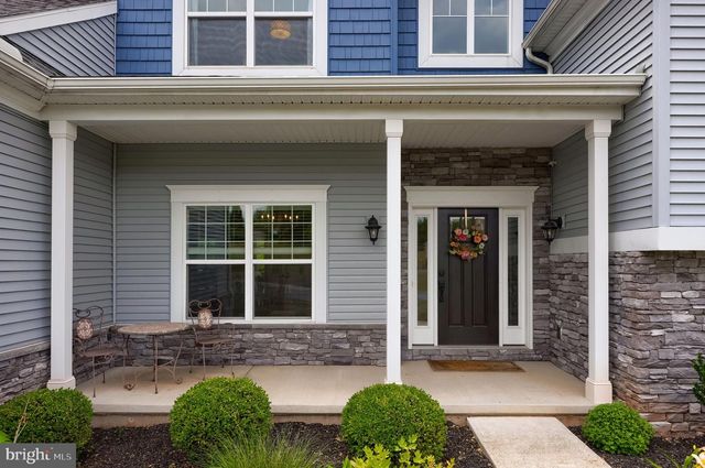 204 MUSTANG TRL, Reinholds, PA 17569