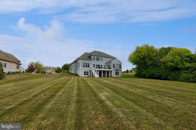 204 MUSTANG TRL, Reinholds, PA 17569