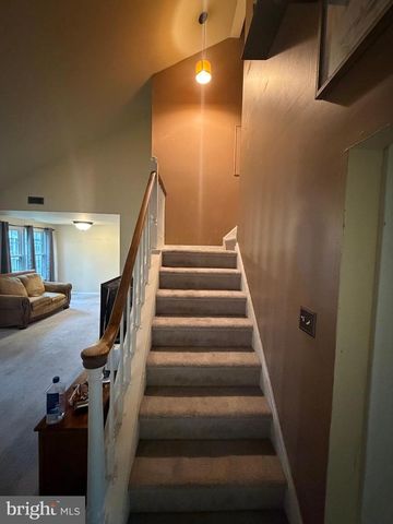 352-B WILLOW TURN, Mount Laurel, NJ 08054