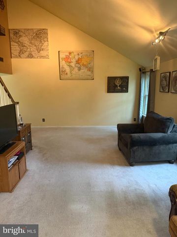 352-B WILLOW TURN, Mount Laurel, NJ 08054