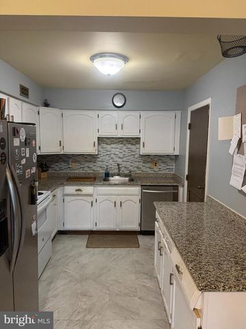 352-B WILLOW TURN, Mount Laurel, NJ 08054