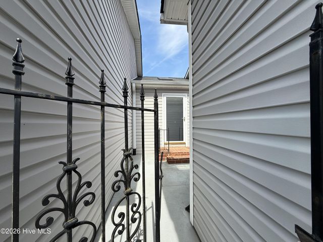 511 Westpark Circle, Winston Salem, NC 27103