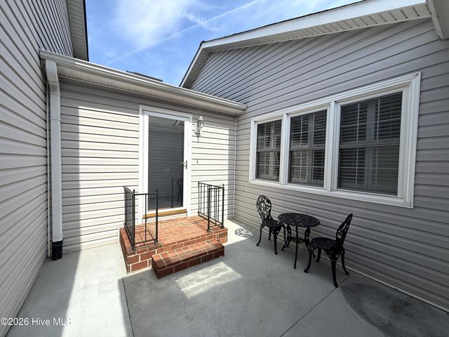 511 Westpark Circle, Winston Salem, NC 27103