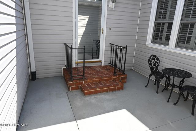 511 Westpark Circle, Winston Salem, NC 27103