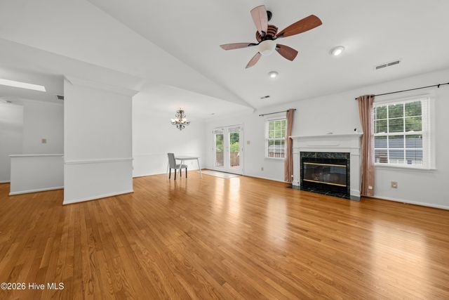 511 Westpark Circle, Winston Salem, NC 27103