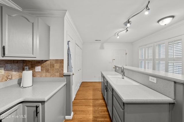 511 Westpark Circle, Winston Salem, NC 27103