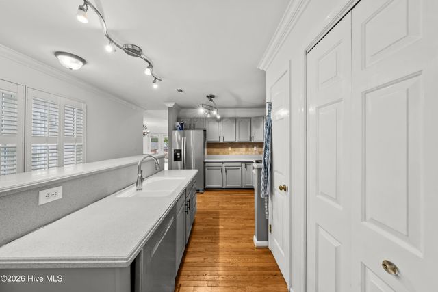 511 Westpark Circle, Winston Salem, NC 27103