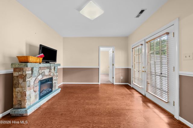 511 Westpark Circle, Winston Salem, NC 27103