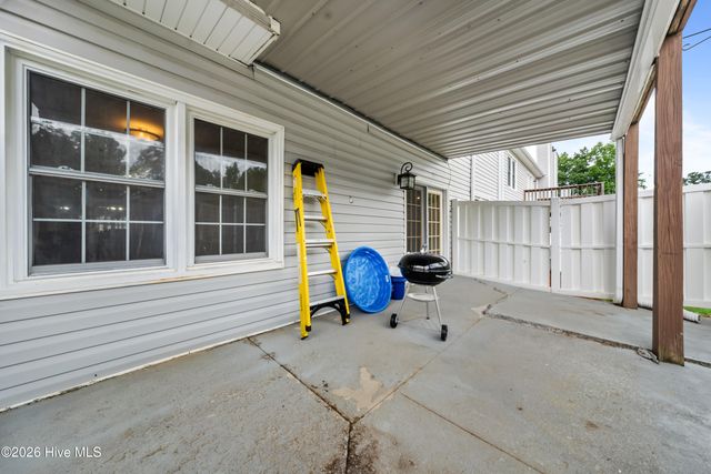 511 Westpark Circle, Winston Salem, NC 27103