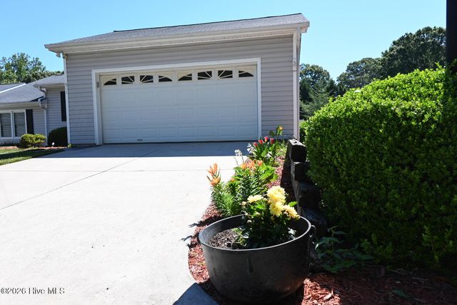 511 Westpark Circle, Winston Salem, NC 27103