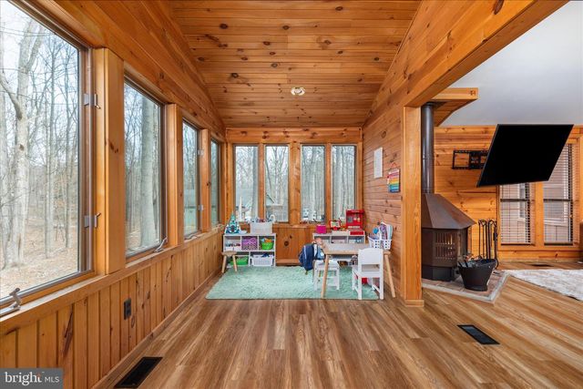 111 BOB WHITE LN, Hedgesville, WV 25427