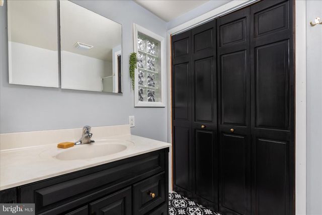 111 BOB WHITE LN, Hedgesville, WV 25427