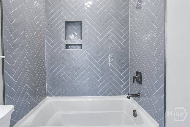 1520 E 56th Street, Savannah, GA 31404