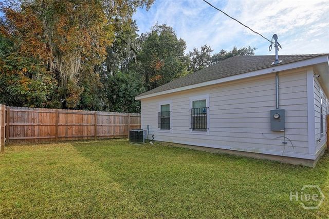 1520 E 56th Street, Savannah, GA 31404