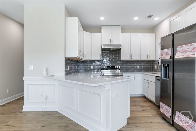 1520 E 56th Street, Savannah, GA 31404