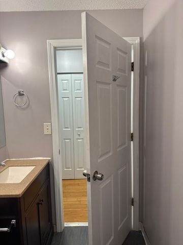 100 Captains Row 203, Chelsea, MA 02150