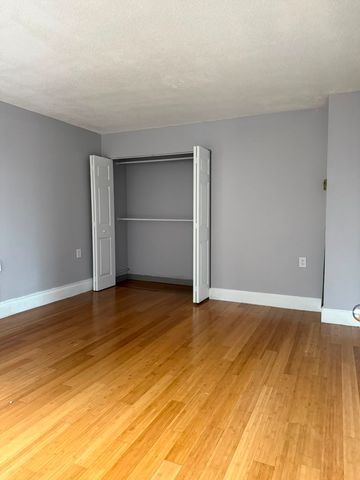 100 Captains Row 203, Chelsea, MA 02150