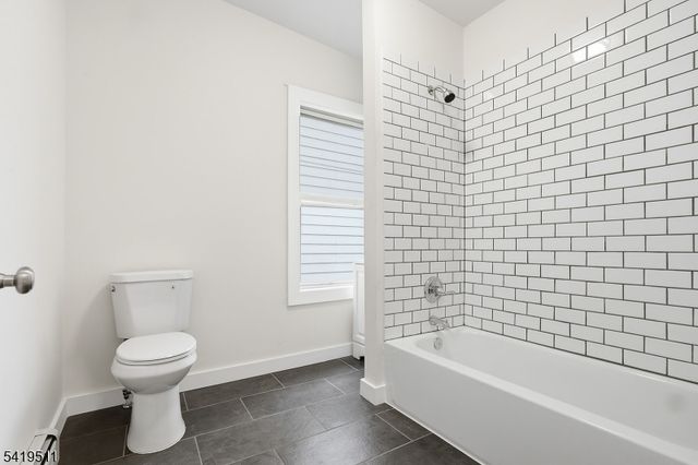 379 S Main St, Phillipsburg Town, NJ 08865