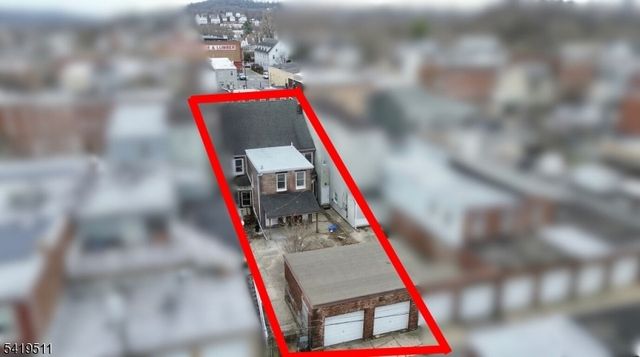 379 S Main St, Phillipsburg Town, NJ 08865