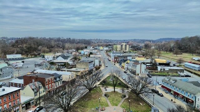 379 S Main St, Phillipsburg Town, NJ 08865