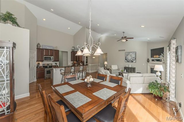 1586 Heritage Valley Drive, High Ridge, MO 63049